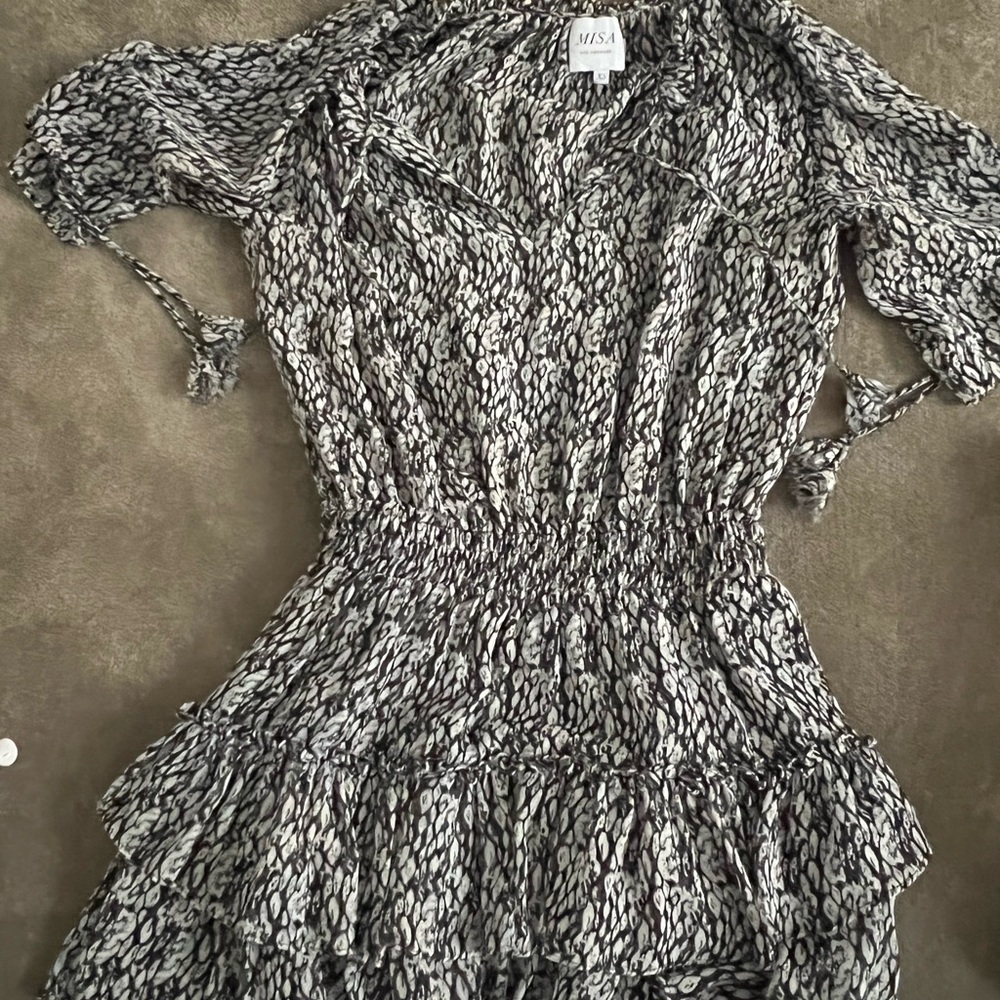 Short Sleeve Black and White Misa Dress